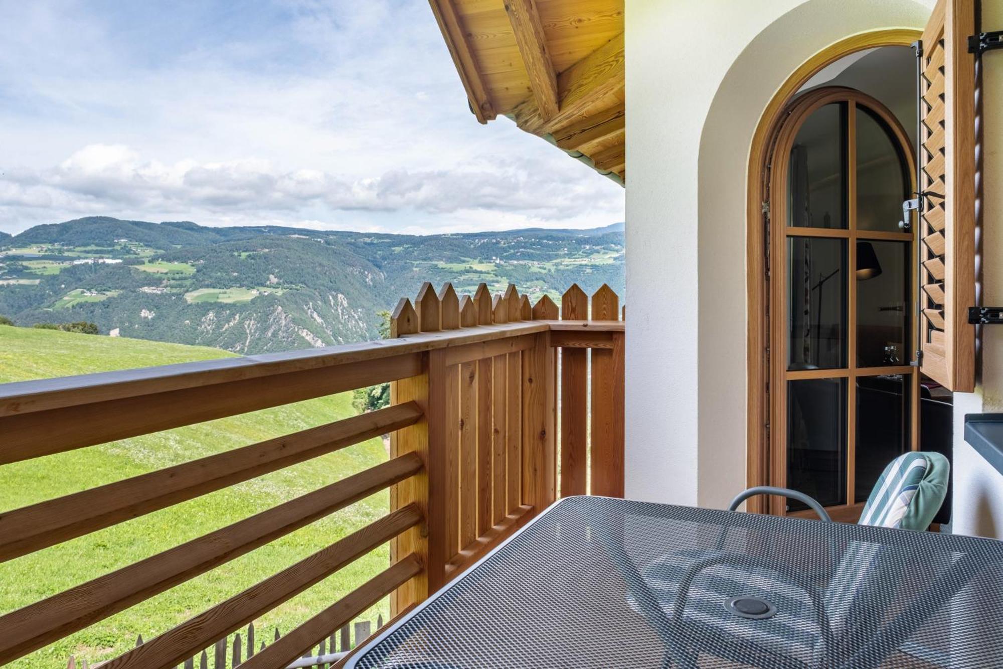Haensel Und Gretel Schlosshof Umes エクステリア 写真