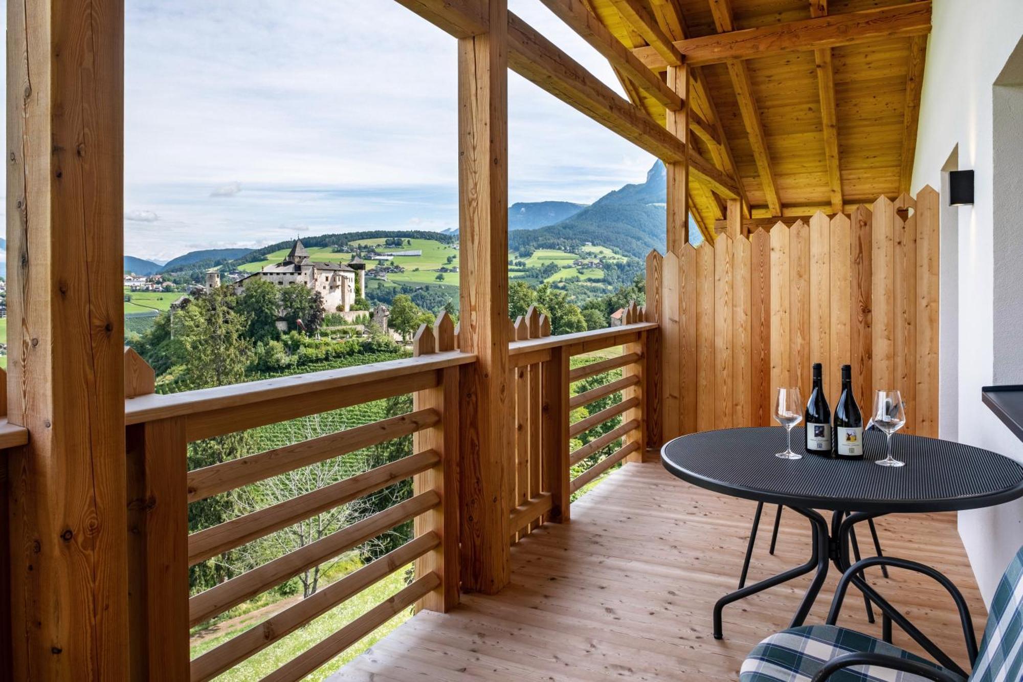 Haensel Und Gretel Schlosshof Umes エクステリア 写真
